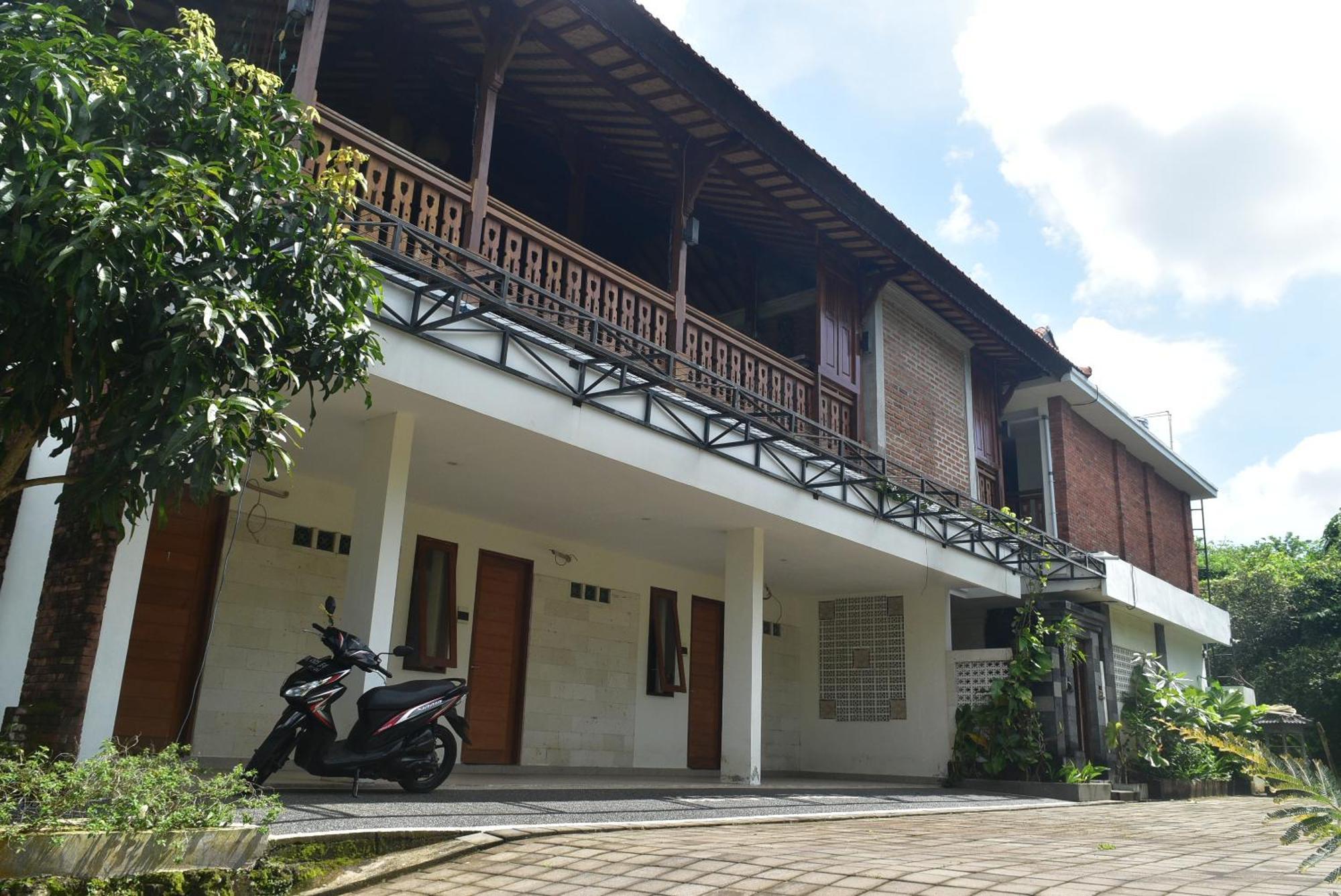Ketut Joglo Guest House 누사두아 외부 사진